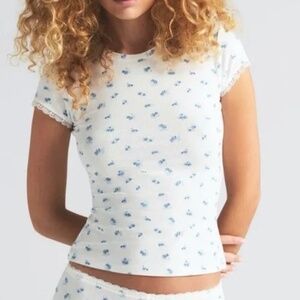 SKIMS blue garden soft lounge lace top - size XL